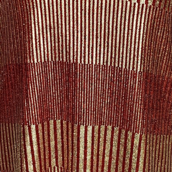 Metallic Sleeveless Turtleneck Top - Picture 4 of 7